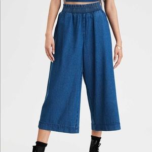 American Eagle nwt high rise wide leg crop jeans
